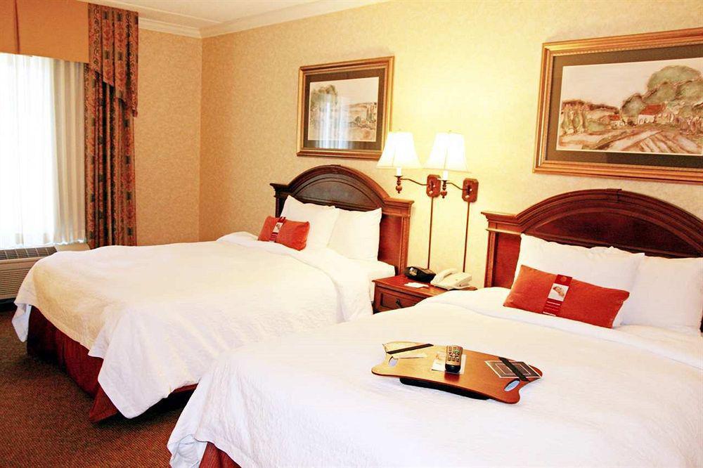 Hampton Inn Coventry-Warwick Area Værelse billede