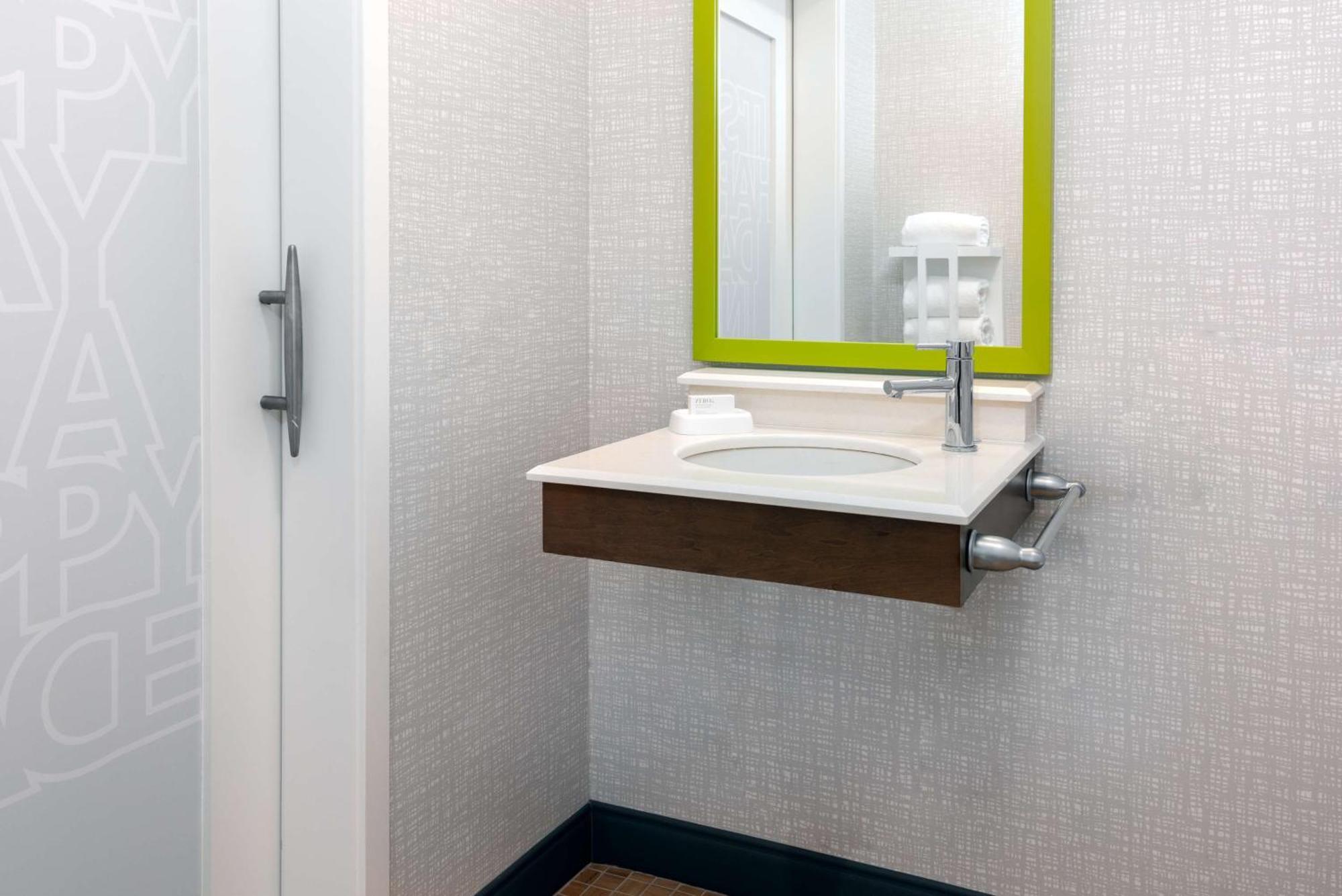 Hampton Inn Coventry-Warwick Area Eksteriør billede