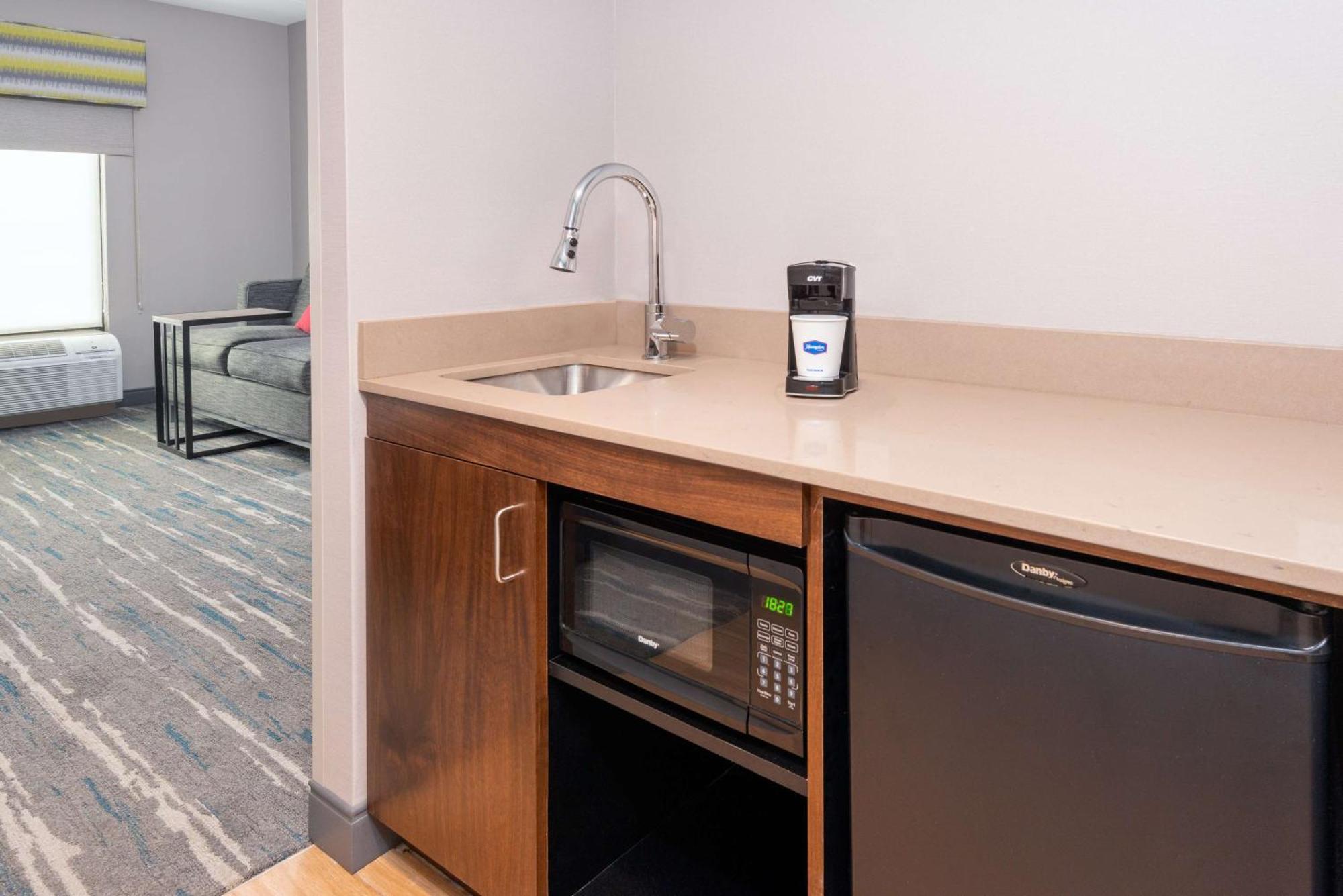 Hampton Inn Coventry-Warwick Area Eksteriør billede